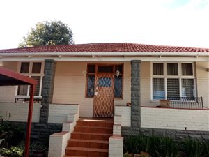 3 Bed House in Kensington