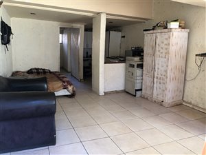 1 Bed Apartment in Witpoortjie