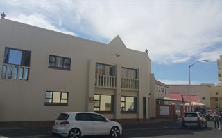10 Bedroom Townhouse in Strand Central