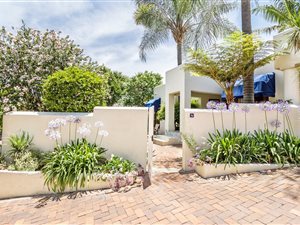 3 Bed House in Fourways Gardens