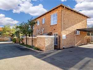 2 Bed Townhouse in Strubens Valley
