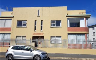 2 Bedroom Apartment in Strand Central
