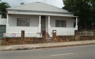 3 Bedroom House in Uitenhage Central