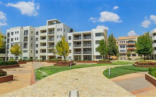 2 Bedroom Apartment in Bedford Gardens