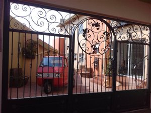 64 m² Office Space in Edendale
