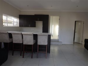 1 Bed Townhouse in River Club