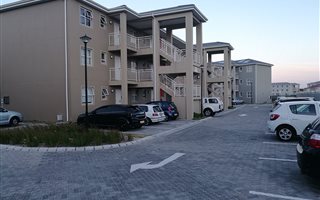 2 Bedroom Apartment in Muizenberg