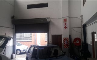 200 m² Commercial space in Jacobs