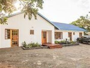 12 Bed House in Arboretum