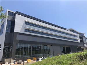 875 m² Commercial space in Umhlanga Ridge