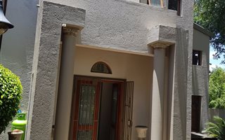 5 Bedroom House in Menlo Park