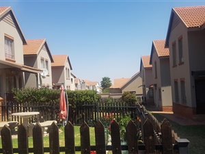 3 Bed Townhouse in Brooklands Lifestyle Estate
