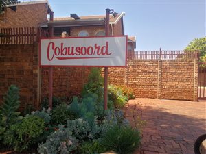 2 Bed Townhouse in Doornpoort and surrounds