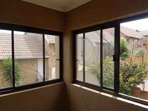2 Bed Townhouse in Pretorius Park