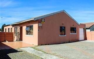 3 Bedroom House in Mandalay