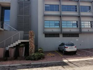 110 m² Commercial space in Bedfordview