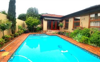3 Bedroom Cluster in Northcliff