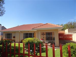 2 Bedroom House in Vanderbijlpark SW1