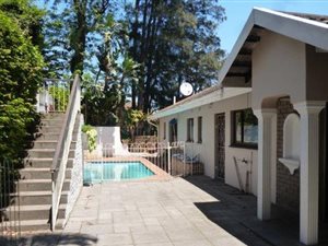 5 Bed House in Escombe