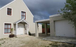 3 Bedroom House in Stanford
