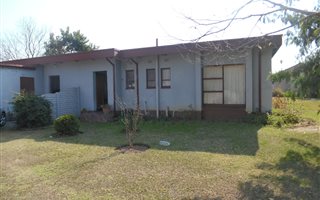 3 Bedroom House in Barry Hertzog Park