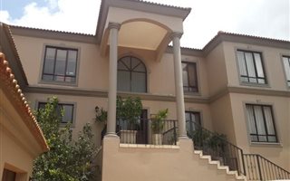 5 Bedroom House in Waterkloof Ridge