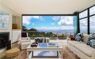 3 Bedroom Apartment in Higgovale