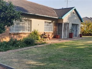 3 Bedroom House in Ravensklip