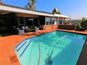 3 Bed House in Manor Gardens