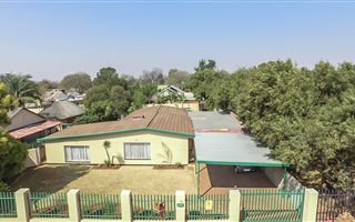 3 Bedroom House in Birchleigh