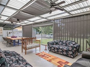 3 Bed House in Daggafontein