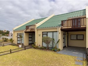 3 Bed Townhouse in Port Alfred