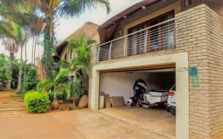 4 Bedroom House in Sterpark