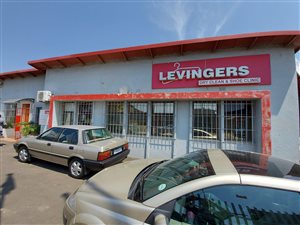 1900 m² Industrial space in Wynberg