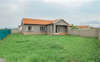 3 Bedroom House in Waterkloof