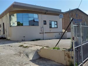 907 m² Commercial space in Bluff