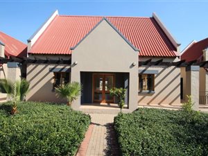 550 m² Land available in Century Manor
