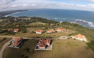 1000 m² Land available in Khamanga Bay