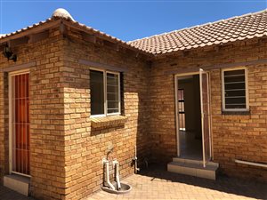 2 Bed Townhouse in Sophiatown