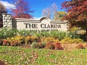 1000 m² Land available in Clarens Golf And Trout Estate