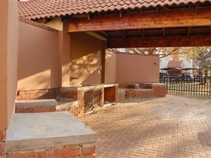 2 Bed Apartment in The Orchards
