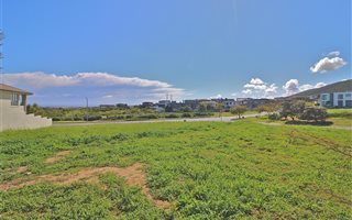 874 m² Land available in Baronetcy Estate