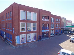4067 m² Office Space in Kensington B
