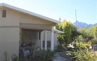 3 Bedroom House in Ladismith