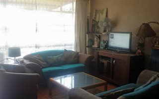 3 Bedroom Duplex in Meyerspark