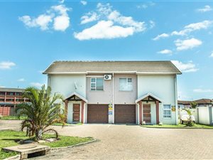 2 Bed Apartment in Richards Bay Central