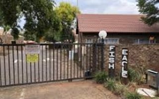 1 Bedroom Townhouse in Highveld