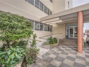 2 Bed Apartment in St Georges Park