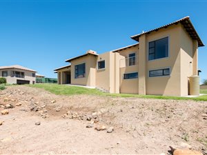 3 Bed House in The Hill Estate