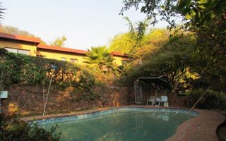 4 Bedroom House in Elarduspark